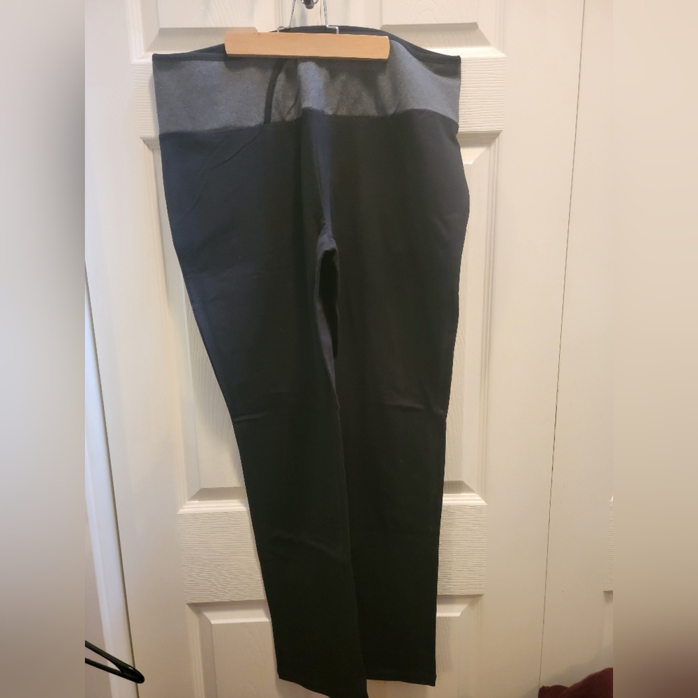 Crossover Tummy Control‎ Pants Black/Gary.  Size 2X